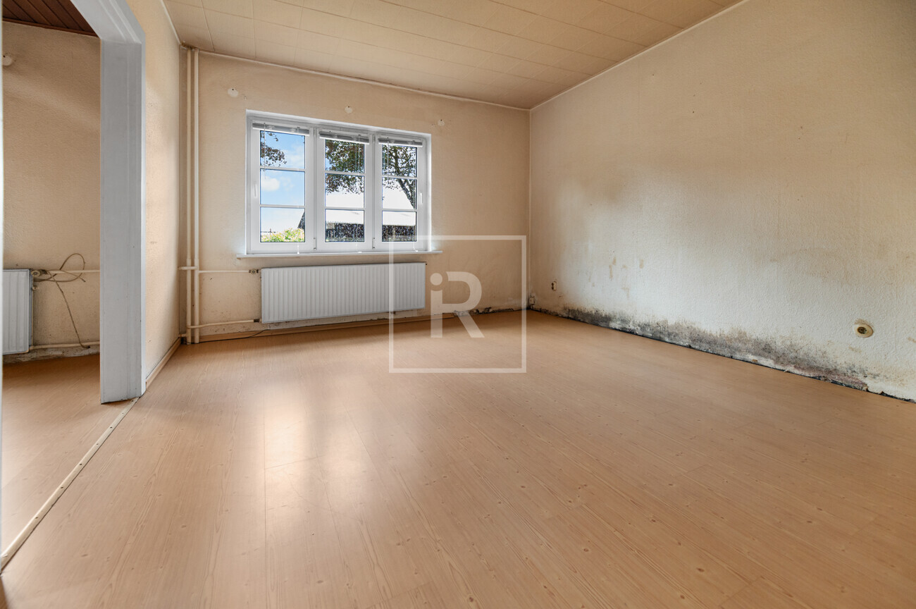 Wohn- und Esszimmer II