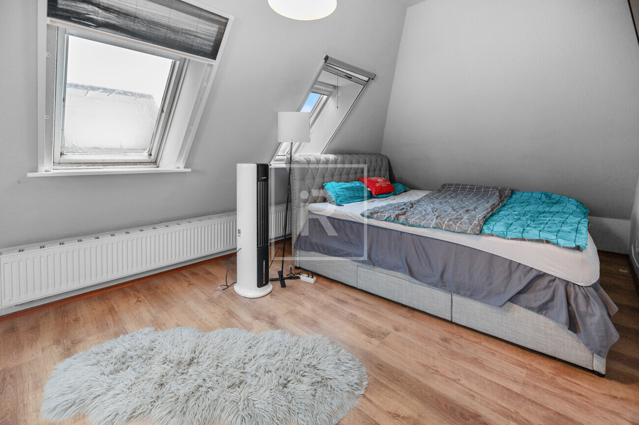 Schlafzimmer I OG