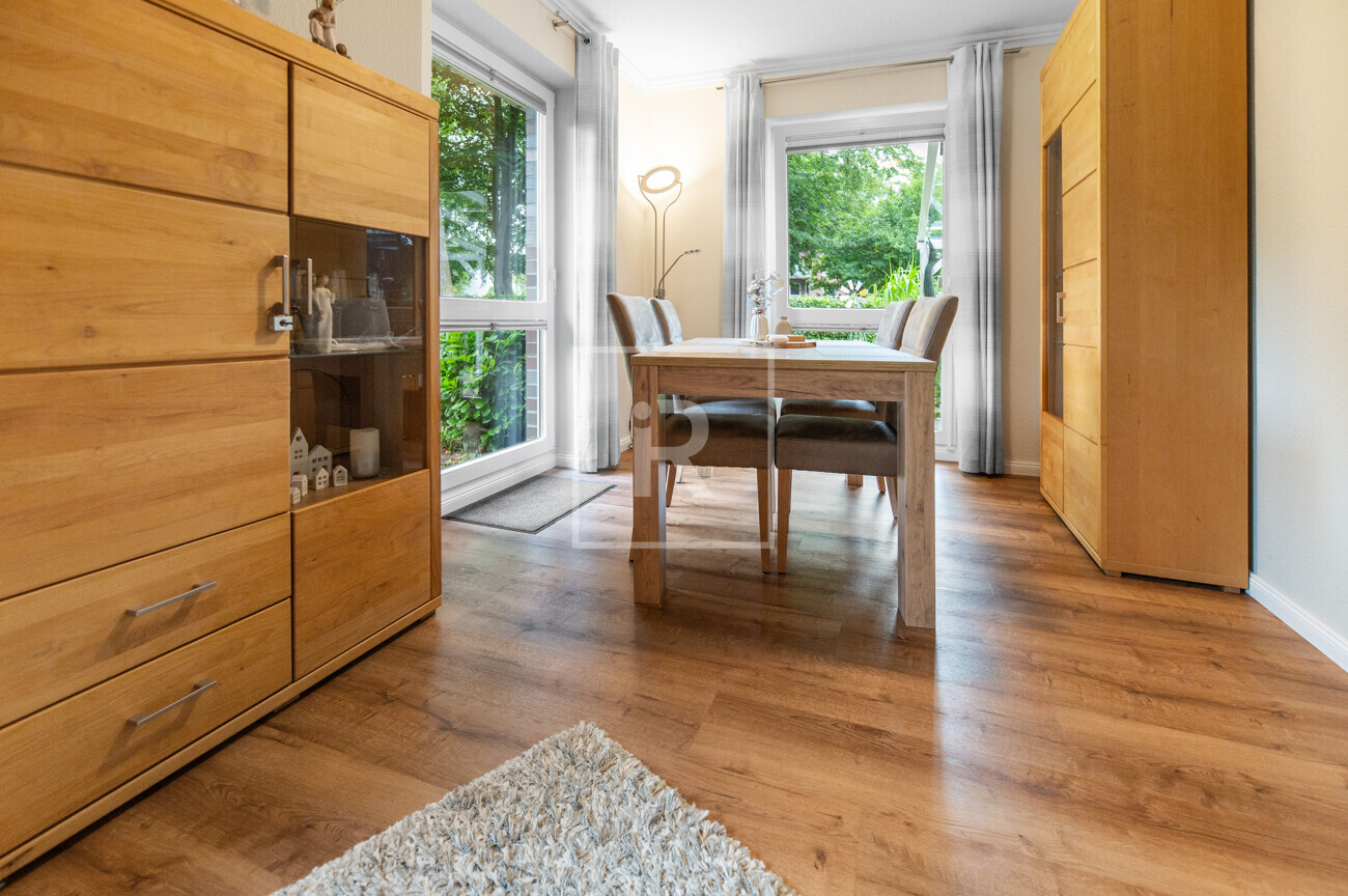 Wohn- und Esszimmer II