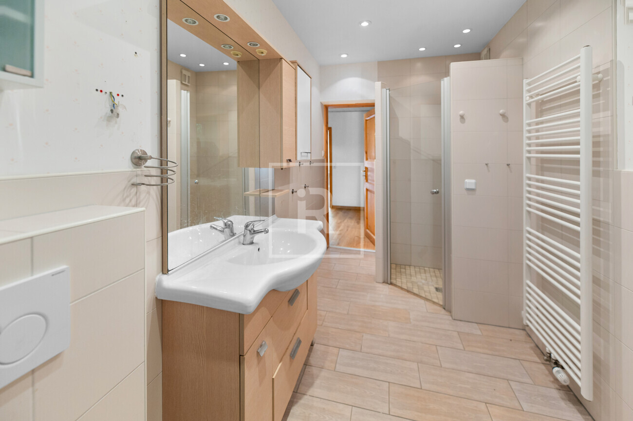 Badezimmer EG