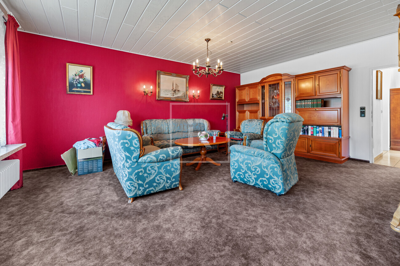 Wohn- und Esszimmer III