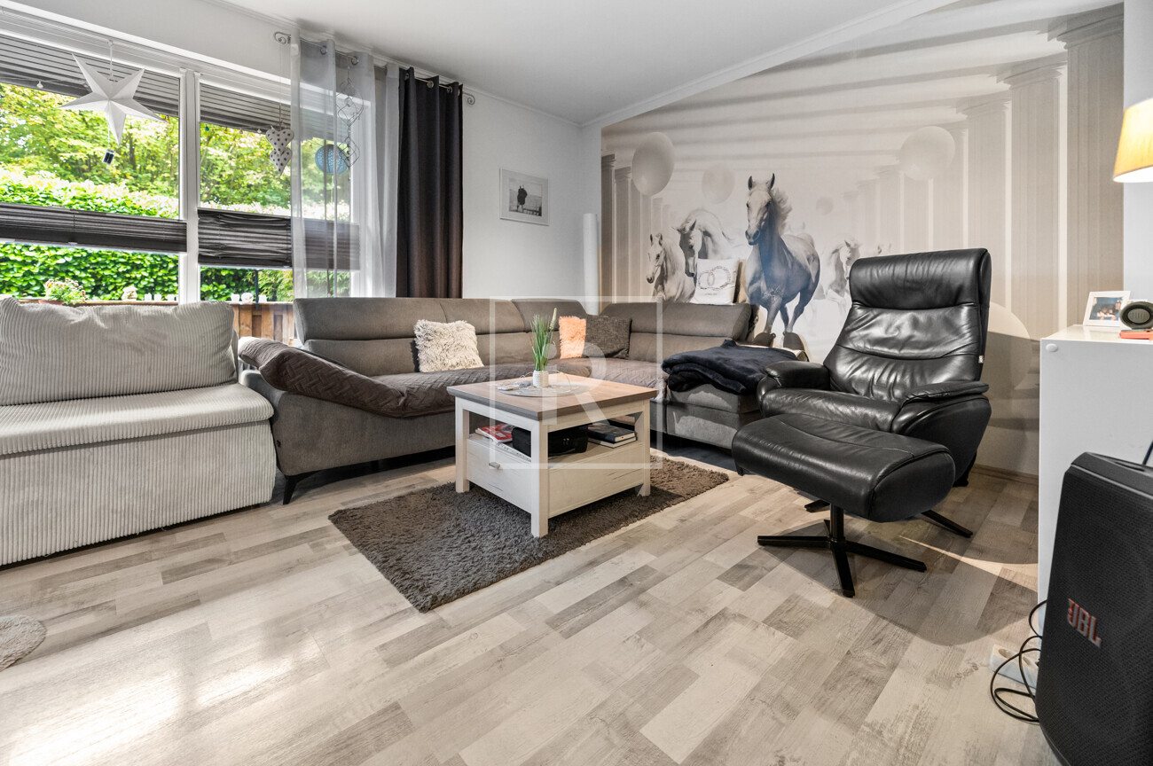 Wohn- und Esszimmer II