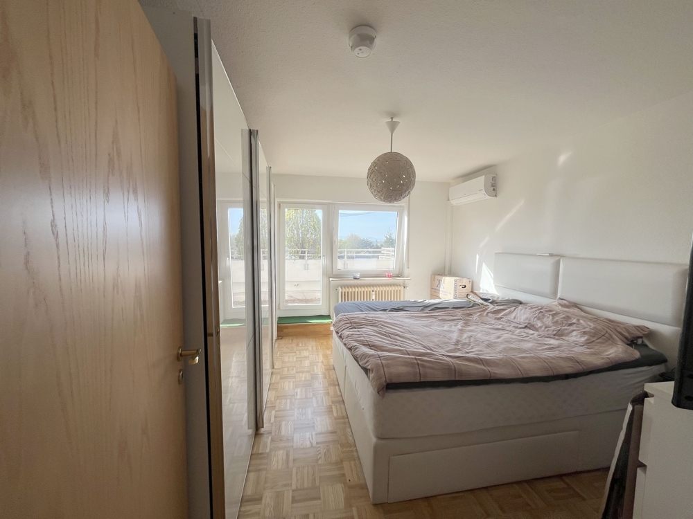**79189 Bad Krozingen-OT: Charmante 3,5 Zi. Penthouse Whg. mit Aufzug,gr.Dachterrasse, EBK+Garage** - Photo 3