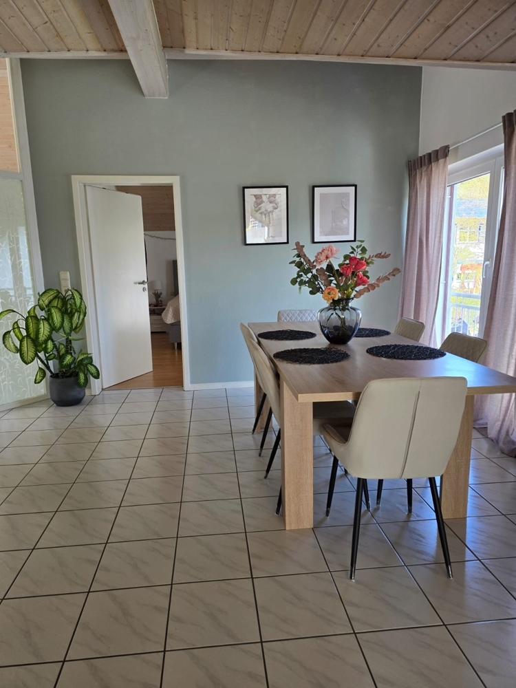 ***Charmante 2,5-Zimmerwohnung mit Terrasse in ruhiger Lage*** - Foto 2