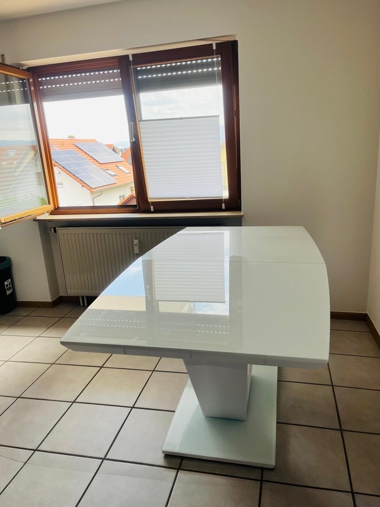 ***79258 Hartheim a. Rh.: Toll geschnittene 2 Zi. Wohnung mit EBK+Balkon sucht neue Mieter!*** - Foto 1