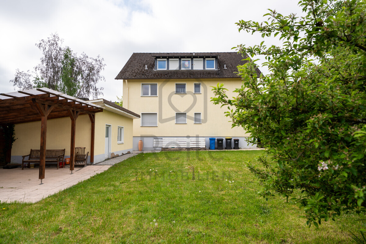 Hausrückseite