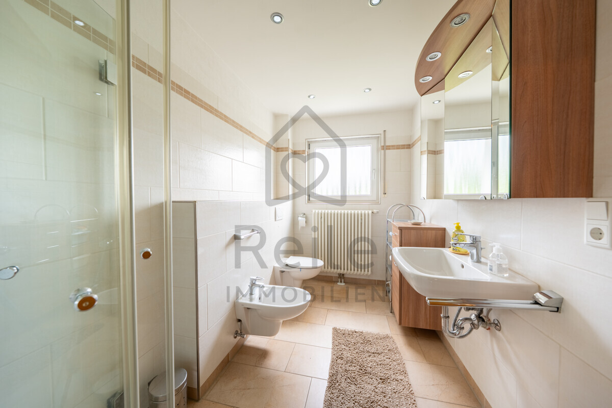 Badezimmer EG