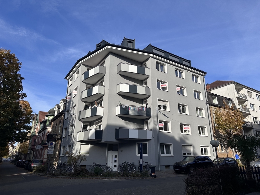 Provisions- und bezugsfreie 3-Zimmer-Eigentumswohnung mit zwei Balkonen in der Südweststadt!