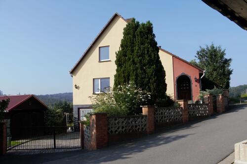 Grundstückseinfahrt