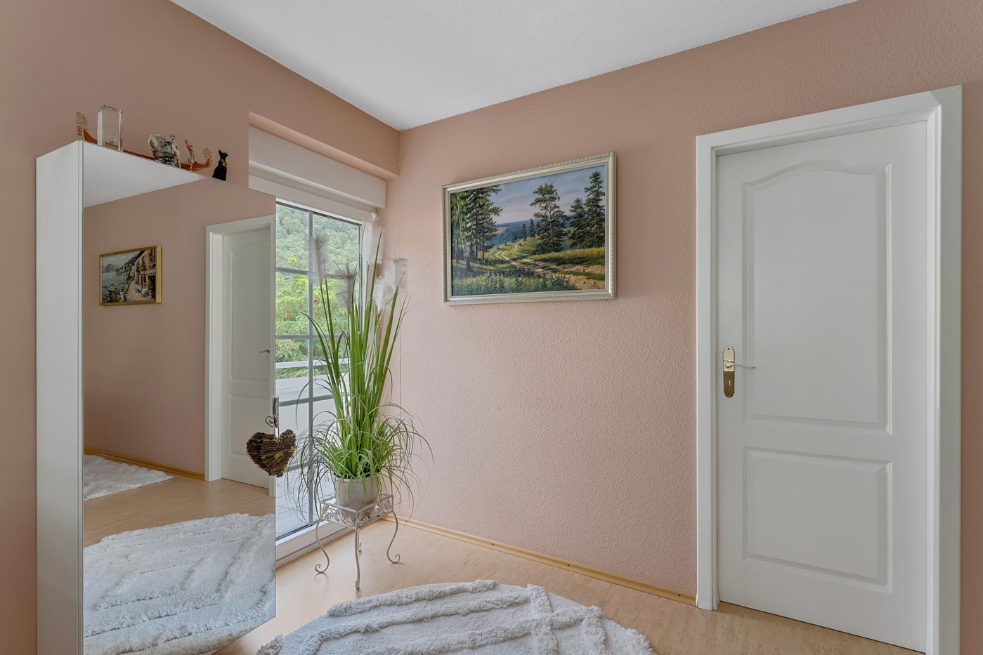 DG Flur zu Balkon