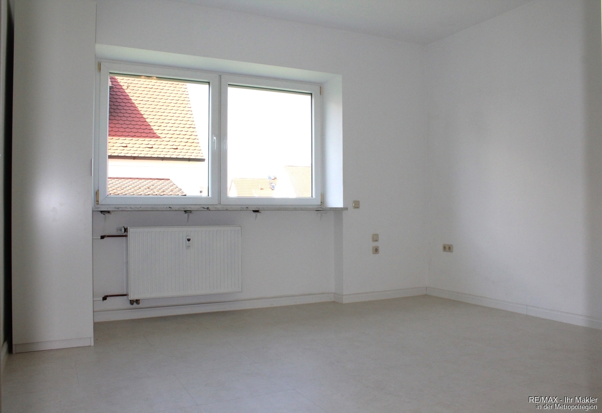 Ab sofort - Charmante 3-Zi.-Whg. mit großzügigem Garten in Nürnberg, teilmöbliert, modernisiert - Photo 3