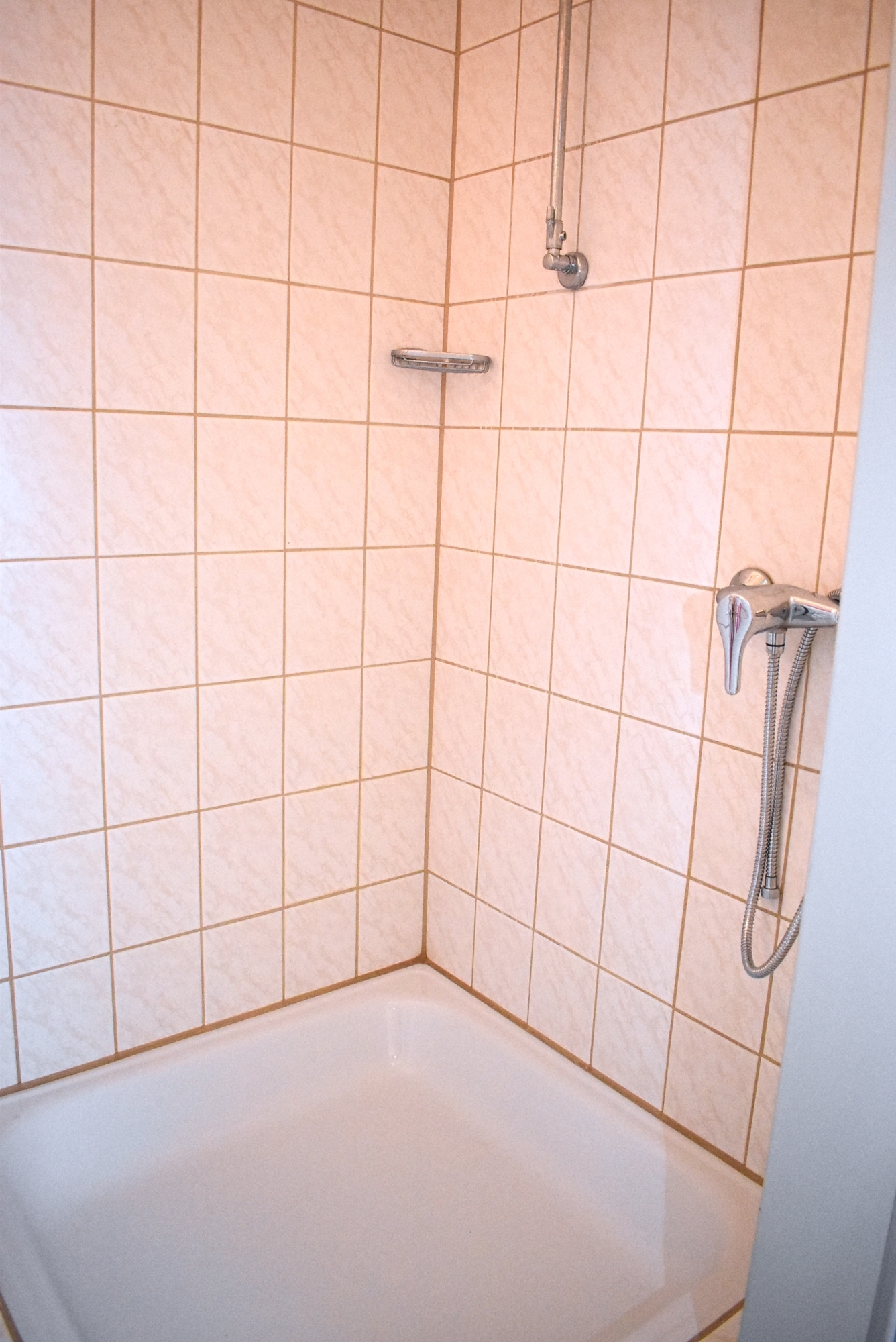 Dusche separat im UG