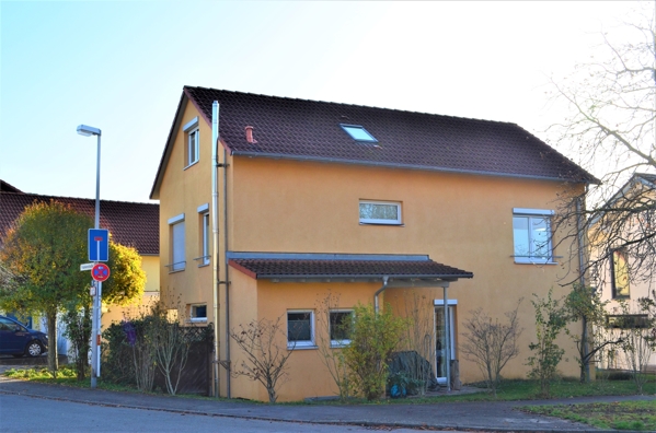 Hausansicht Straßenseite