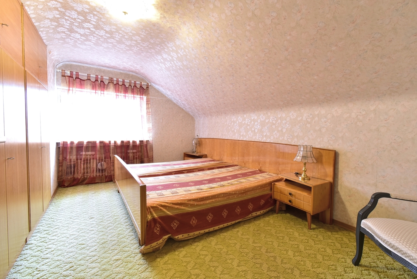Schlafzimmer DG