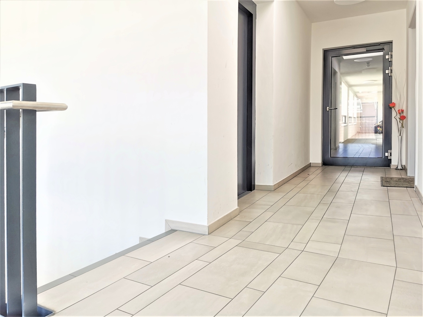 Treppenhaus / Wohnungseingang