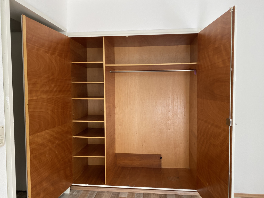 Keller Einbauschrank