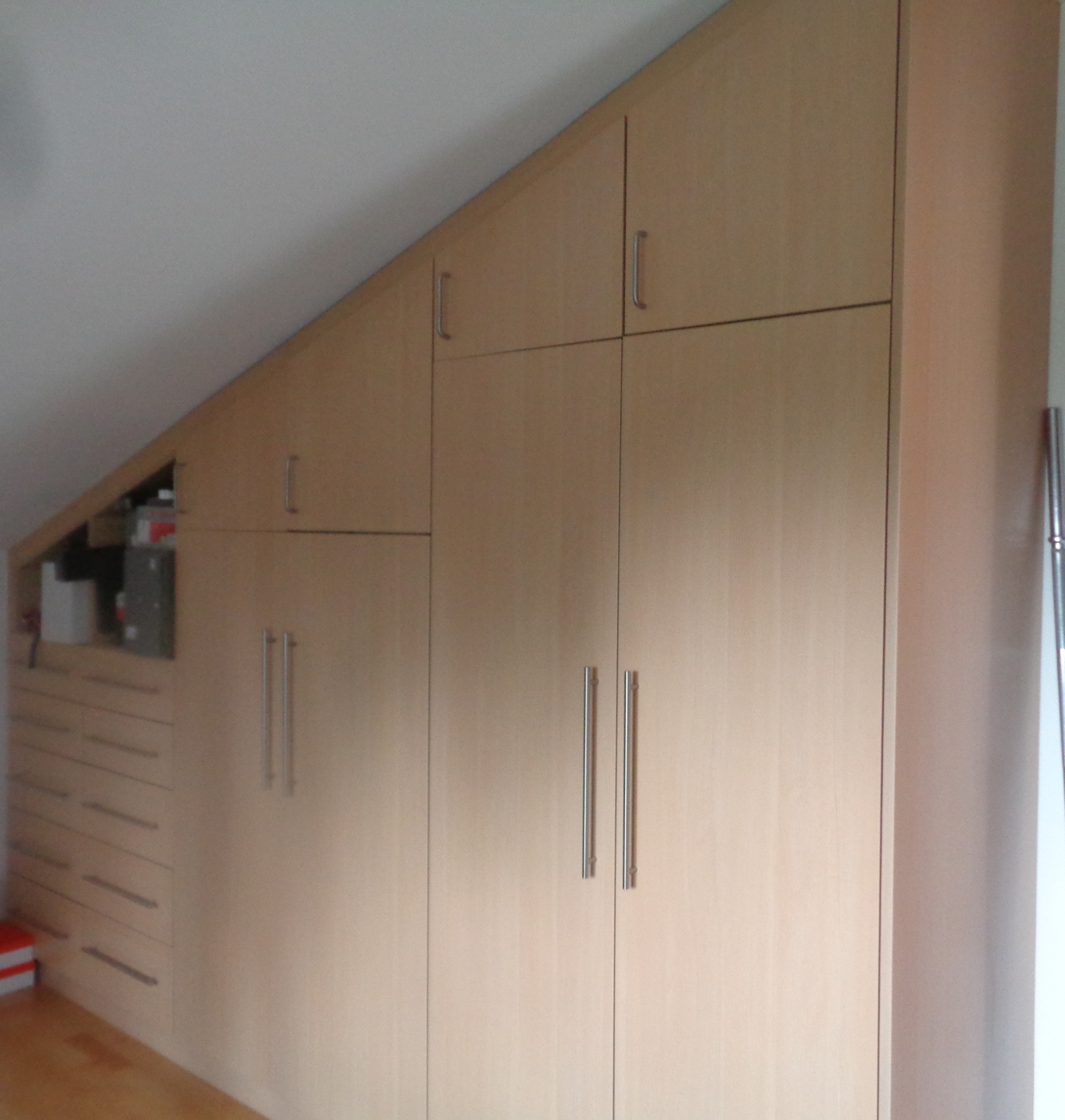 Zimmer mit Einbauschränken