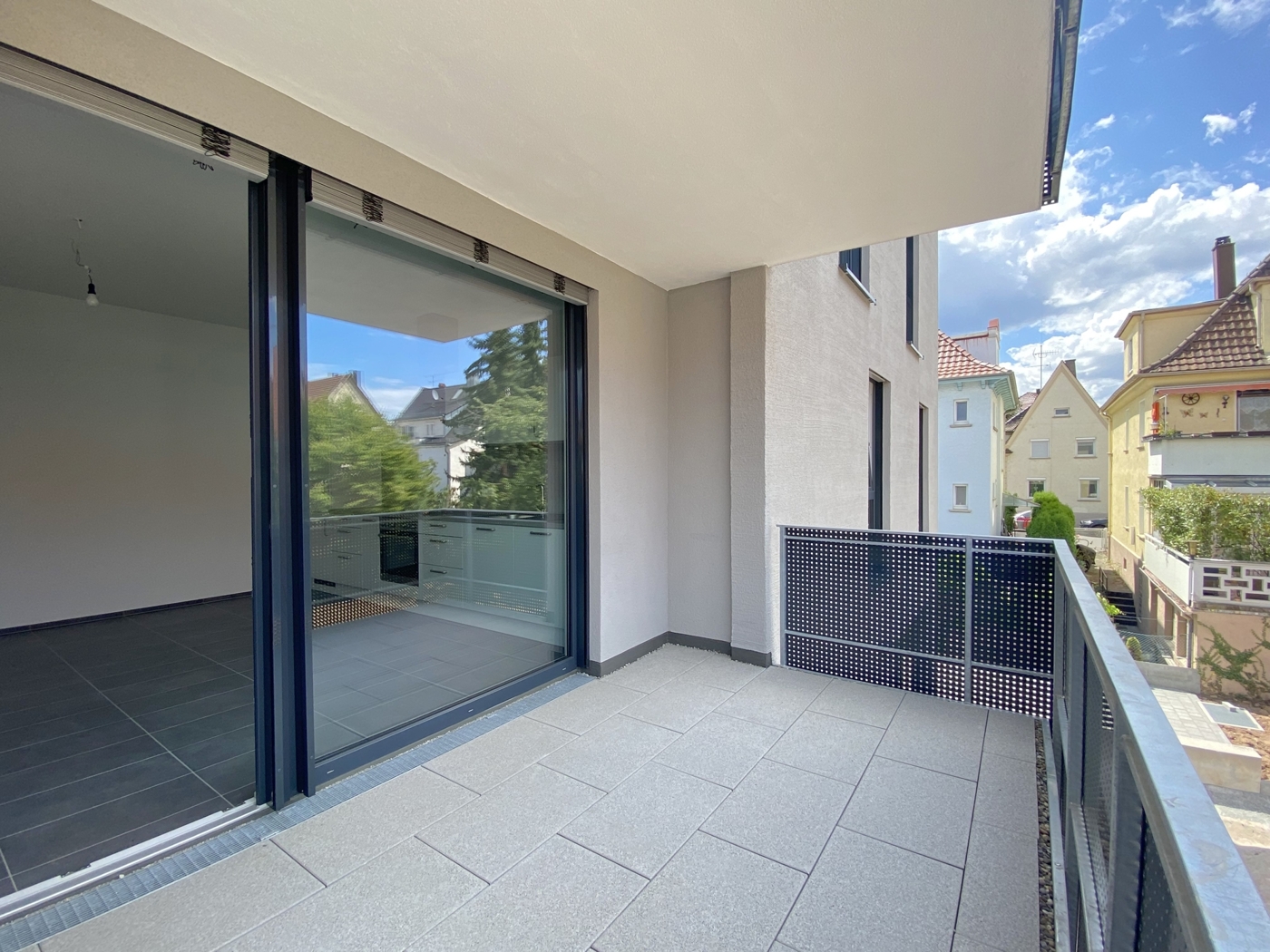 Balkon - Zugang vom Aufenthaltsraum