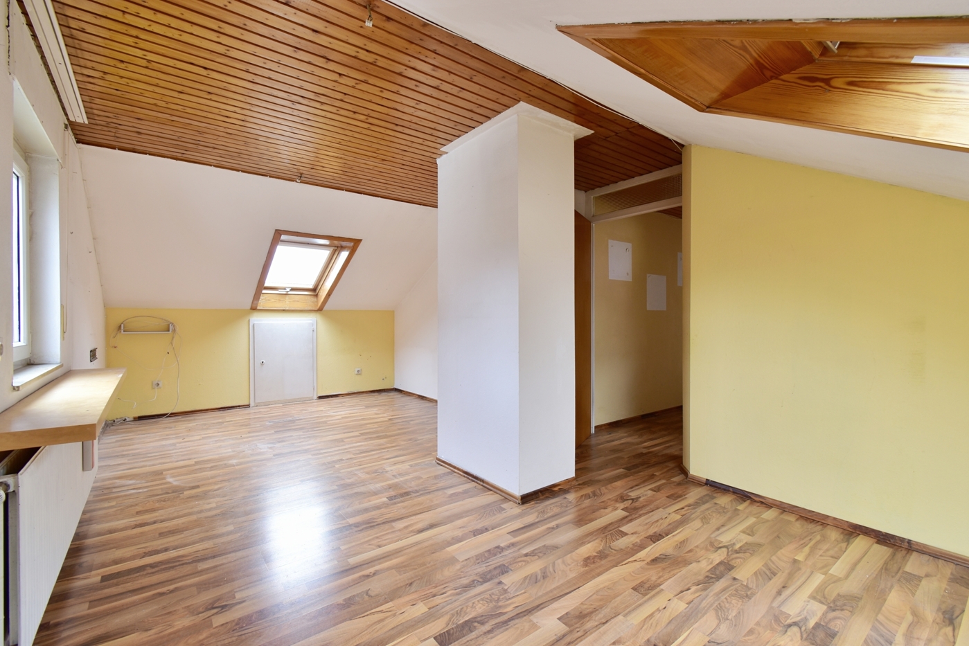 Wohnzimmer DG