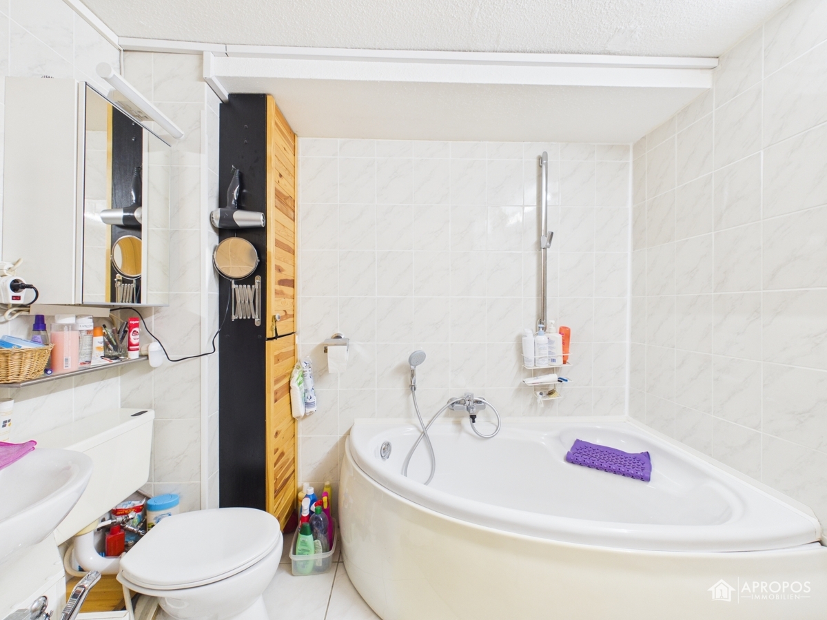 Badezimmer I Ansicht 3