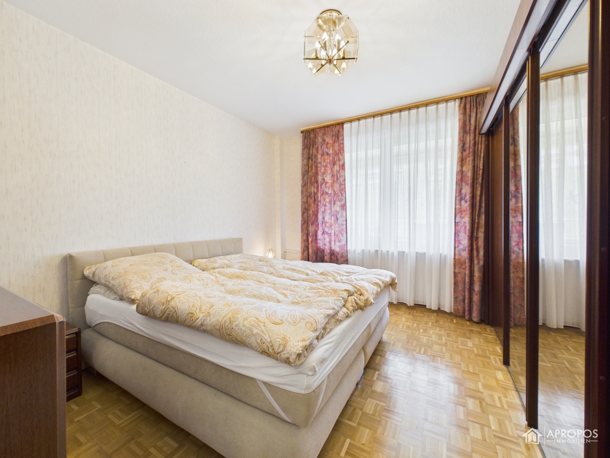 Schlafzimmer Ansicht 1