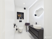 Zweifamilienhaus in Kamp-Lintfort, EG Gäste-WC