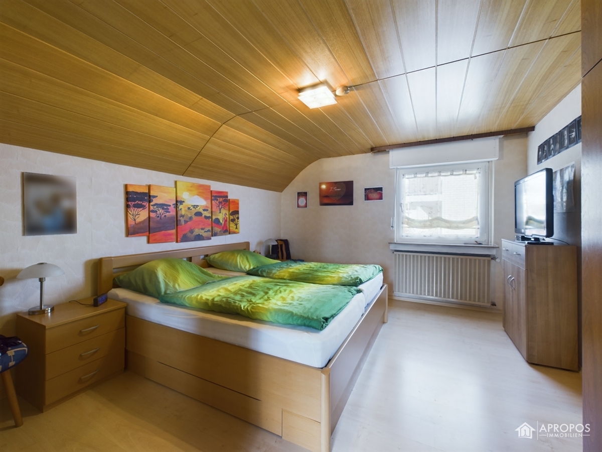 Schlafzimmer Ansicht 1