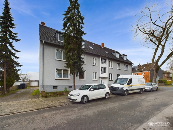 Haus Straßenansicht 1