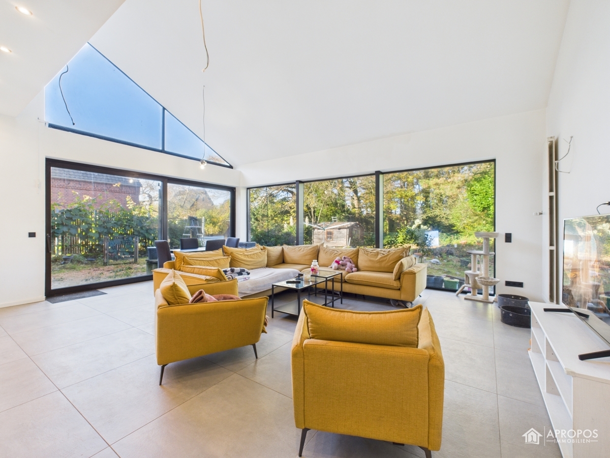 Wohnzimmer Ansicht 4