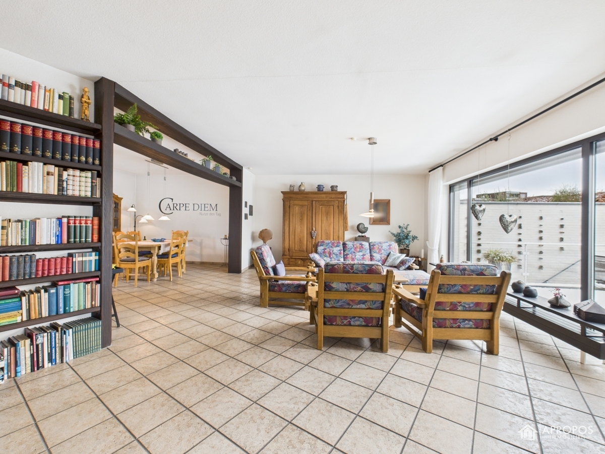 Wohnzimmer Ansicht 5