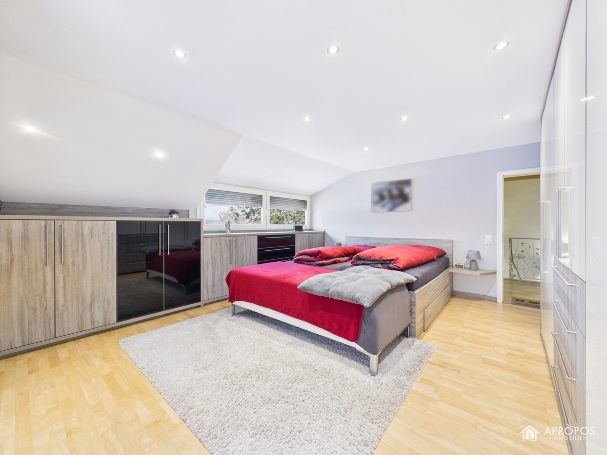 Schlafzimmer Ansicht 1