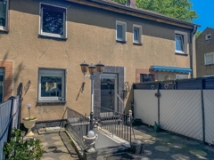 NEU zum Verkauf in Oberhausen - Reihenmittelhaus - Außenansicht Rückseite - Reuter Immobilien – Immobilienmakler 