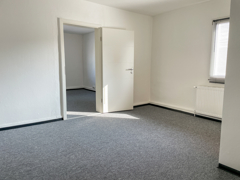NEU zur Vermietung in Bochum Höntrop - Wohn_Schlafzimmer - Reuter Immobilien – Immobilienmakler (2)
