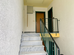 NEU zur Vermietung in Bochum Höntrop - Hausflur - Reuter Immobilien – Immobilienmakler