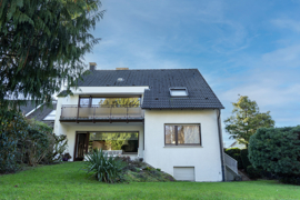 NEU zum Verkauf in Bochum Linden - Einfamilienhaus - Rückansicht - Reuter Immobilien – Immobilienmakler