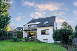 NEU zum Verkauf in Bochum Linden - Einfamilienhaus - Außenansicht - Reuter Immobilien – Immobilienmakler