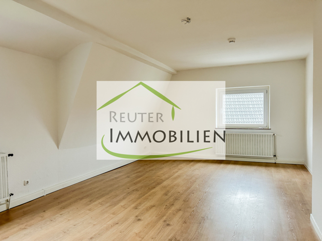 NEU zur Vermietung in Bochum Linden - Wohnzimmer - Reuter Immobilien -  Immobilienmakler (2)