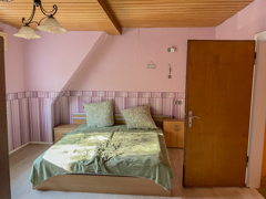 NEU zum Verkauf in Recklinghausen - Zweifamilienhaus- Schlafzimmer 1. OG - Reuter Immobilien – Immobilienmakler