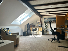 NEU zur Vermietung in Bochum am Stadtpark - Zimmer 2 Dachgeschoss - Reuter Immobilien – Immobilienmakler