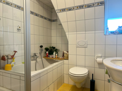 NEU zur Vermietung in Bochum am Stadtpark - Badezimmer - Reuter Immobilien – Immobilienmakler (2)