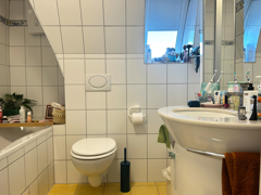 NEU zur Vermietung in Bochum am Stadtpark - Badezimmer - Reuter Immobilien – Immobilienmakler