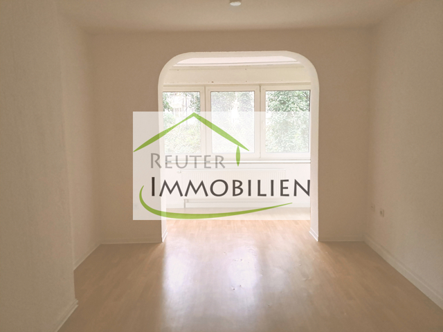 NEU zur Vermietung in Bochum Zentrum -Wohnzimmer- Reuter Immobilien – Immobili