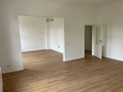 Mietwohnung-Bochum-Linden-Reuter-Immobilien WZ Blick Küche