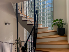 Neu zur Vermietung! - Reuter Immobilien - Treppe