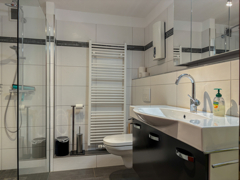 NEU zum Verkauf in Bochum Werne - Reihenmittelhaus - Badezimmer - Reuter Immobilien – Immobilienmakler (2)