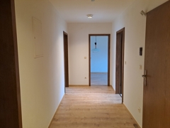 NEU zur Vermietung in Herne Wanne-Eickel - Diele - Reuter Immobilien – Immobilienmakler