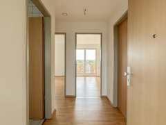 NEU zur Vermietung in Bochum Innenstadt - Diele - Reuter Immobilien – Immobilienmakler