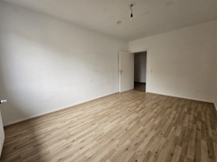 NEU zur Vermietung in Herne Eickel - Wohnzimmer - Reuter Immobilien – Immobilienmakler (4)