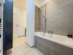 NEU zum Verkauf in Bochum Linden - Eigentumswohnung mit Hauscharakter - Badezimmer - Reuter Immobilien – Immobilienmakler (2)