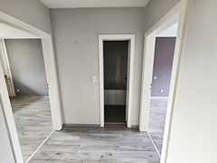 NEU zur Vermietung in Bochum Laer - Diele - Reuter Immobilien – Immobilienmakler